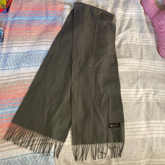 SOLD - 100% Cashmere Scarf - Picture 3 of 3